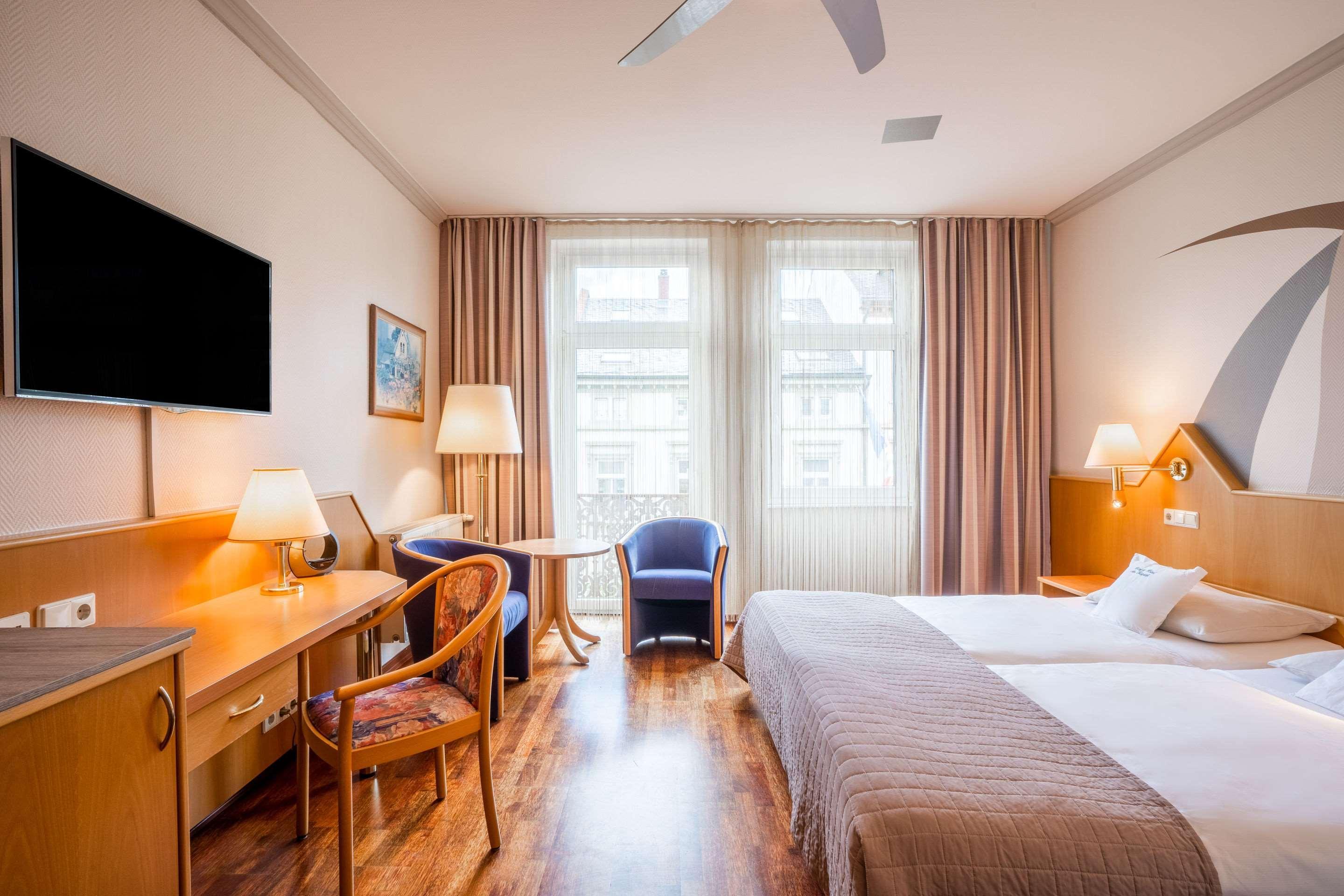 Komfort Hotel Am Kurpark Бад-Хомбург-фор-дер-Хёэ Экстерьер фото