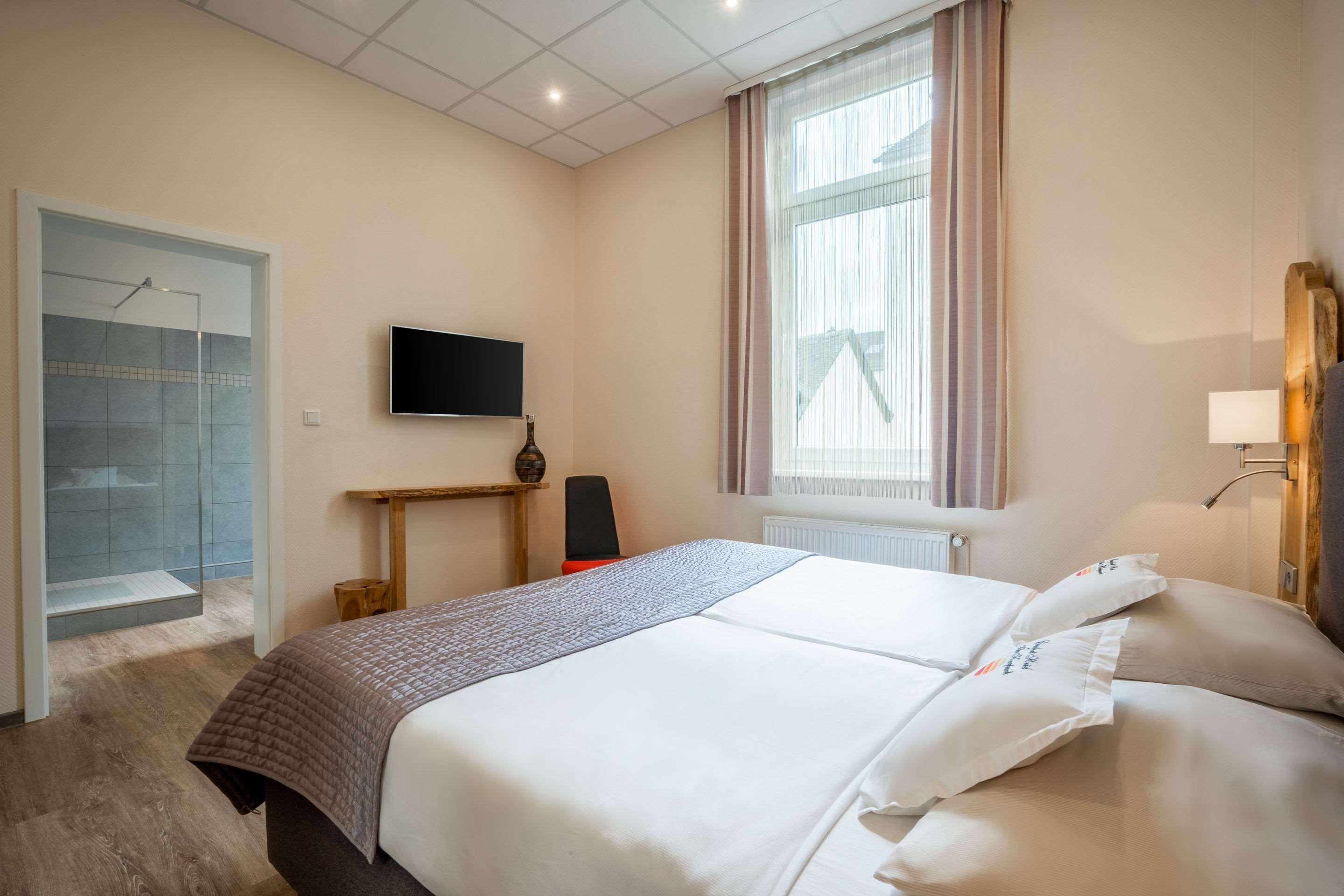 Komfort Hotel Am Kurpark Бад-Хомбург-фор-дер-Хёэ Экстерьер фото