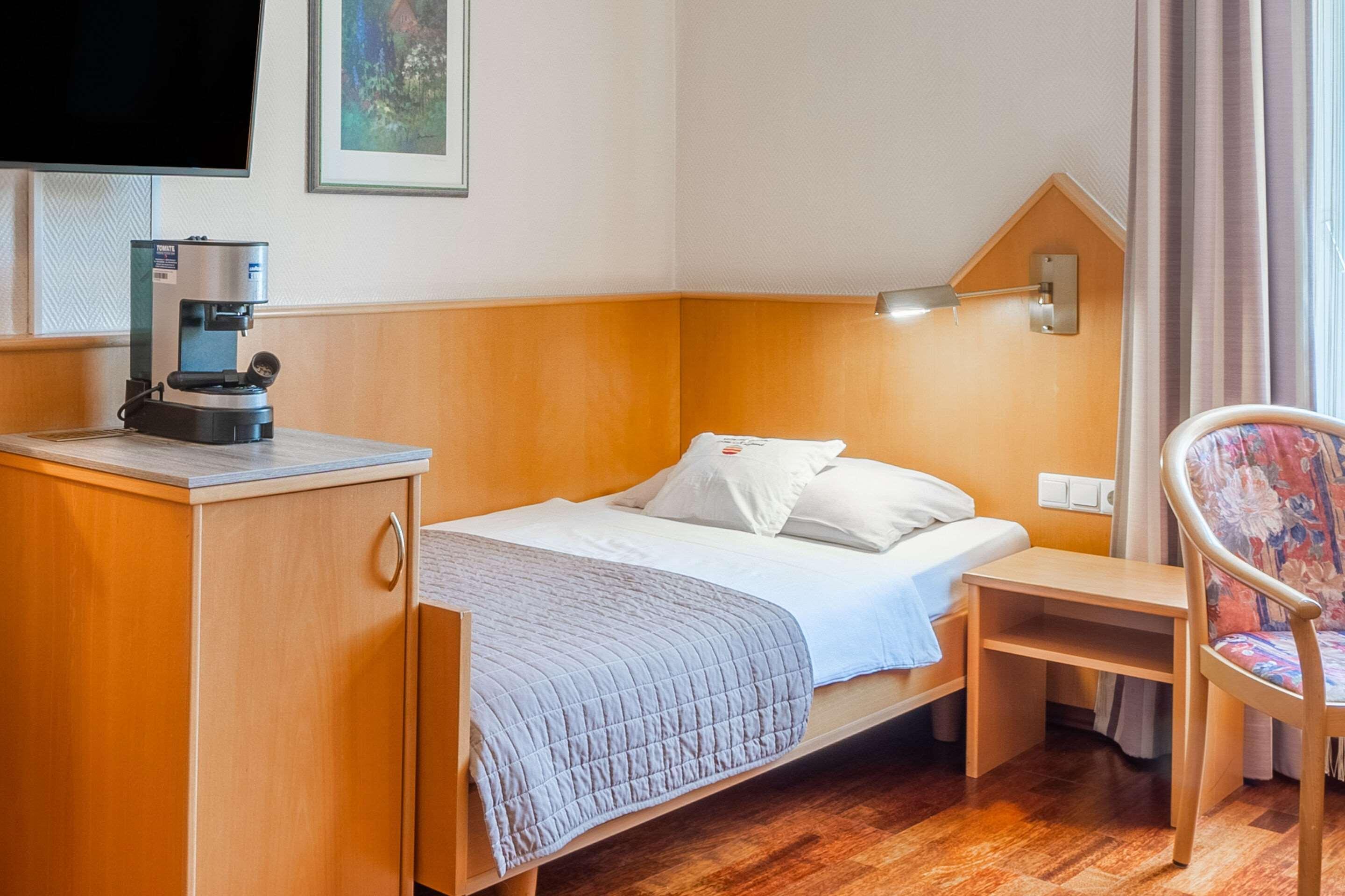 Komfort Hotel Am Kurpark Бад-Хомбург-фор-дер-Хёэ Экстерьер фото