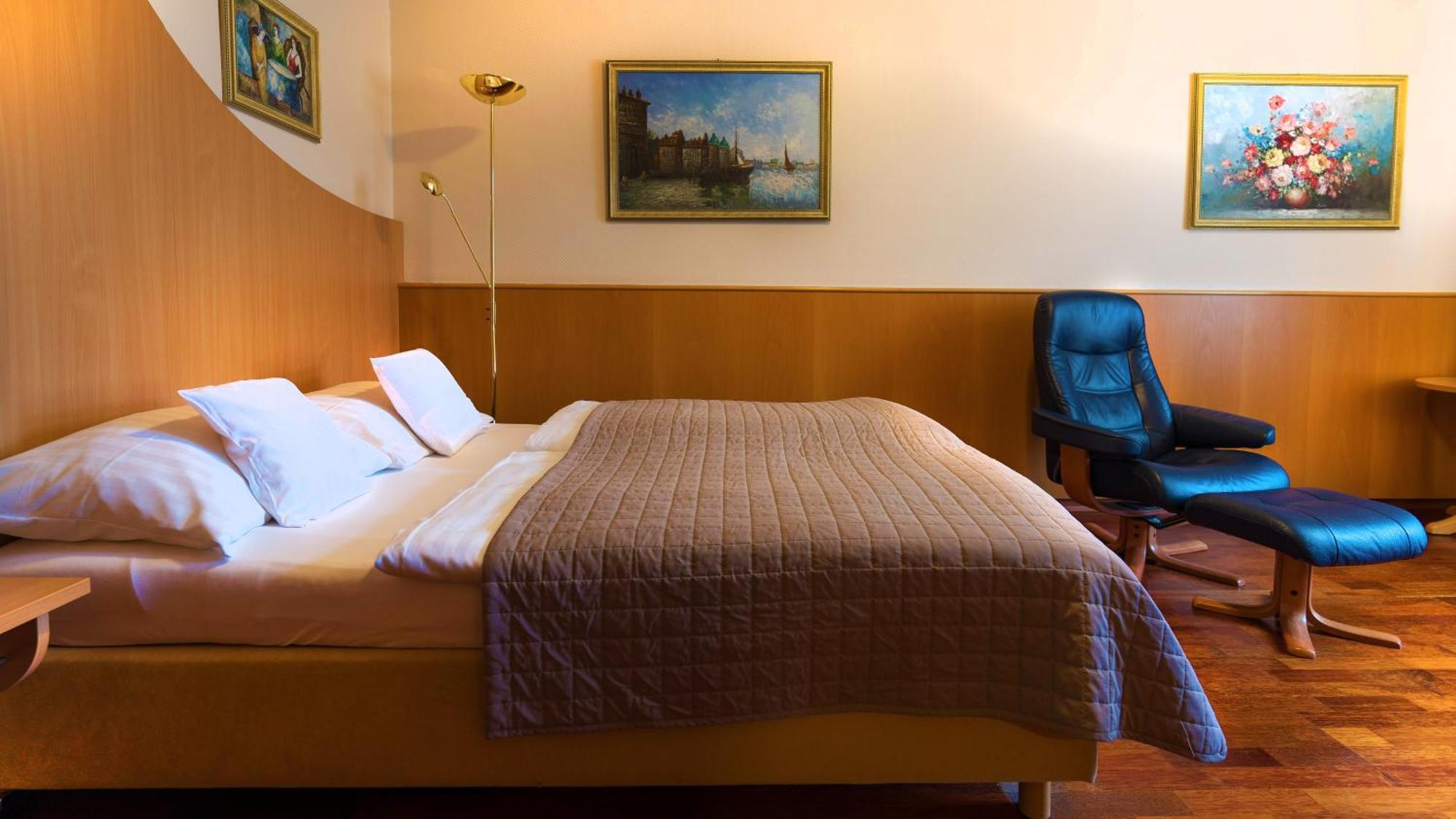 Komfort Hotel Am Kurpark Бад-Хомбург-фор-дер-Хёэ Экстерьер фото