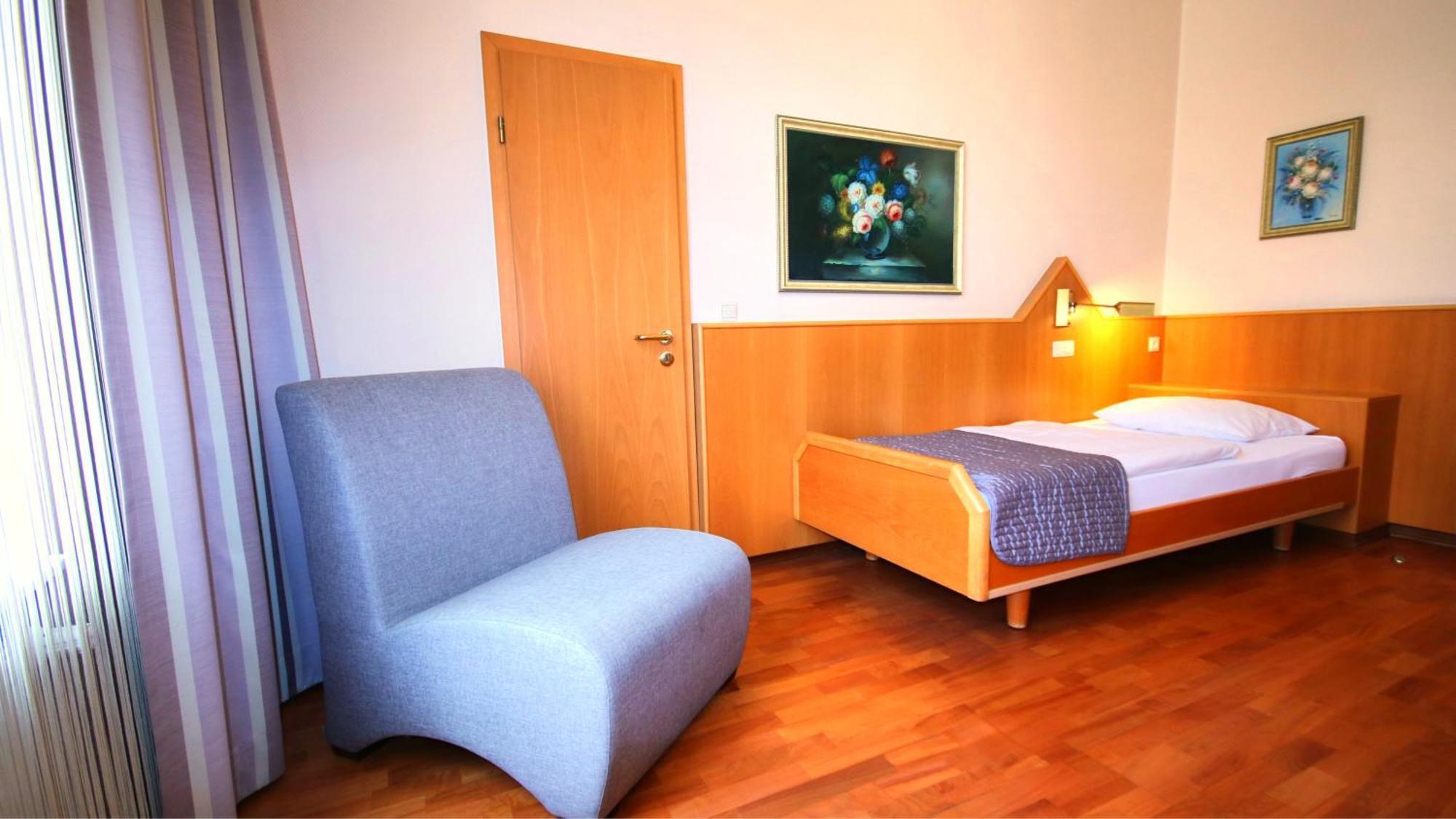 Komfort Hotel Am Kurpark Бад-Хомбург-фор-дер-Хёэ Экстерьер фото