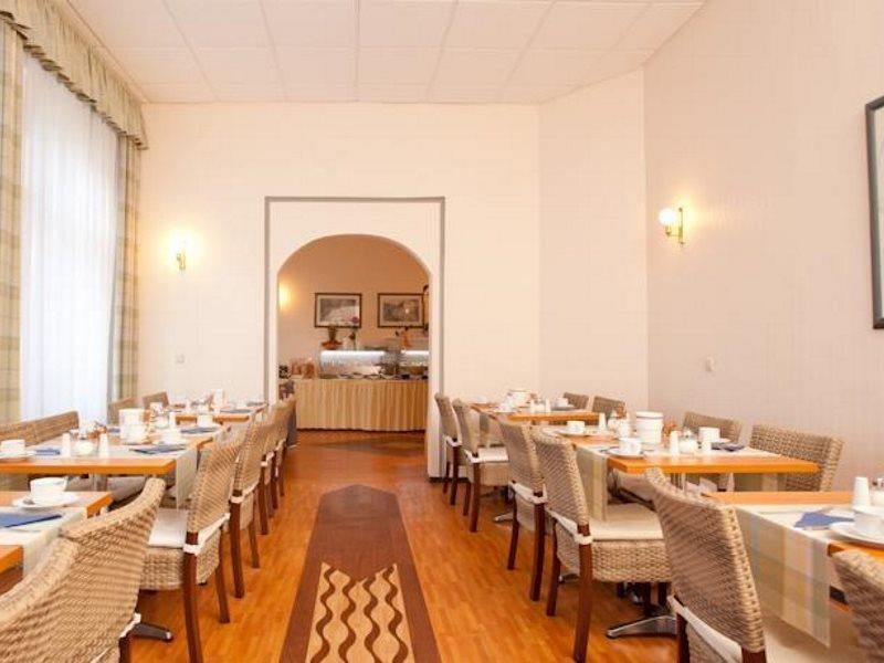 Komfort Hotel Am Kurpark Бад-Хомбург-фор-дер-Хёэ Экстерьер фото