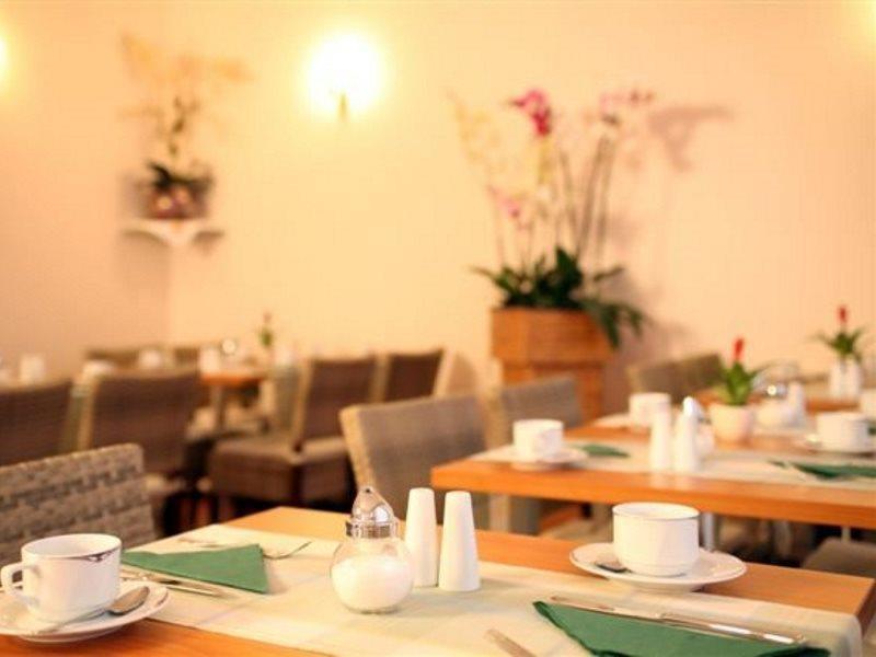 Komfort Hotel Am Kurpark Бад-Хомбург-фор-дер-Хёэ Экстерьер фото